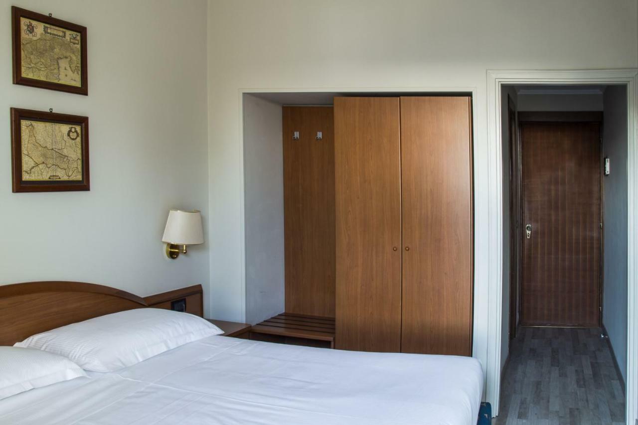 Hotel Beatrice Este Dış mekan fotoğraf